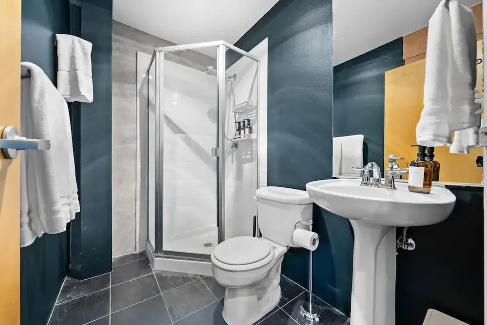 Gaslamp Row House - Sleeps 8 Private Garage AC