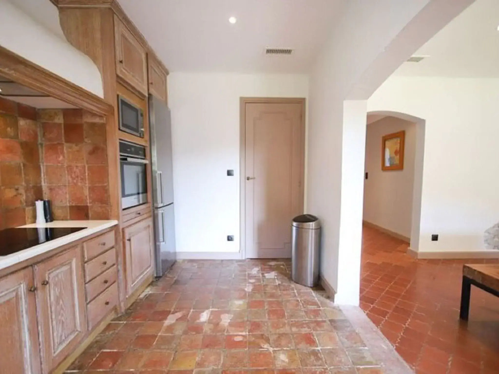 Cheerful Holiday Home in Grimaud With Private Pool