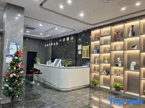Yunju Business Hotel (Guilin High tech Wanda Qixing District Government Center Branch)