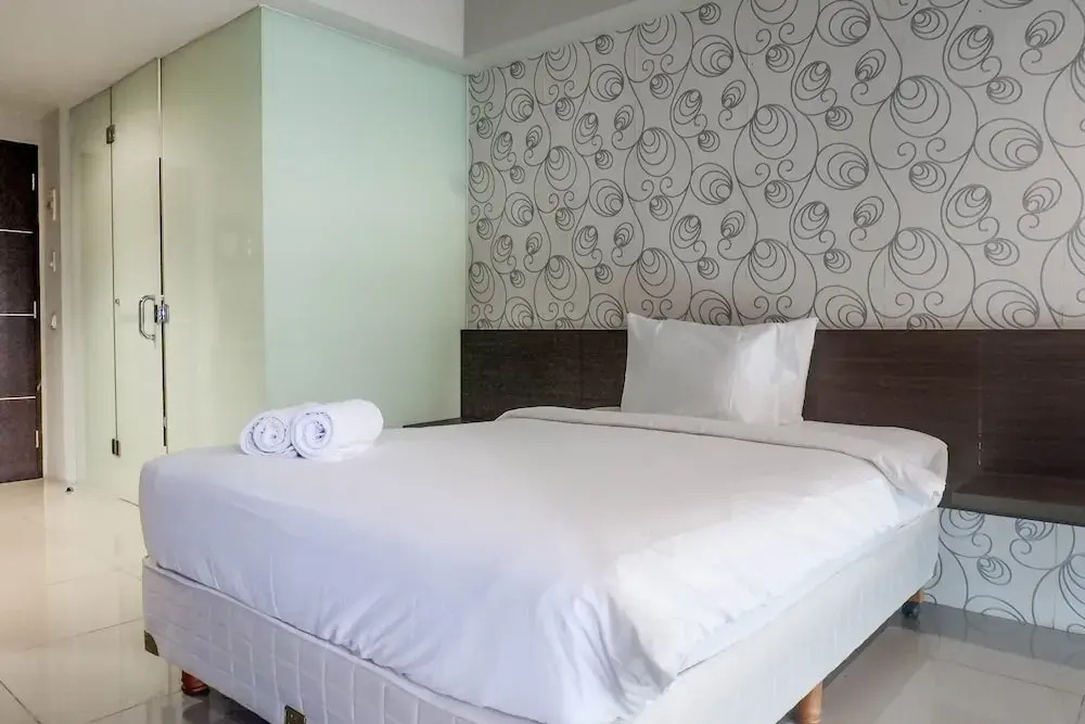 The Square Surabaya Hotel