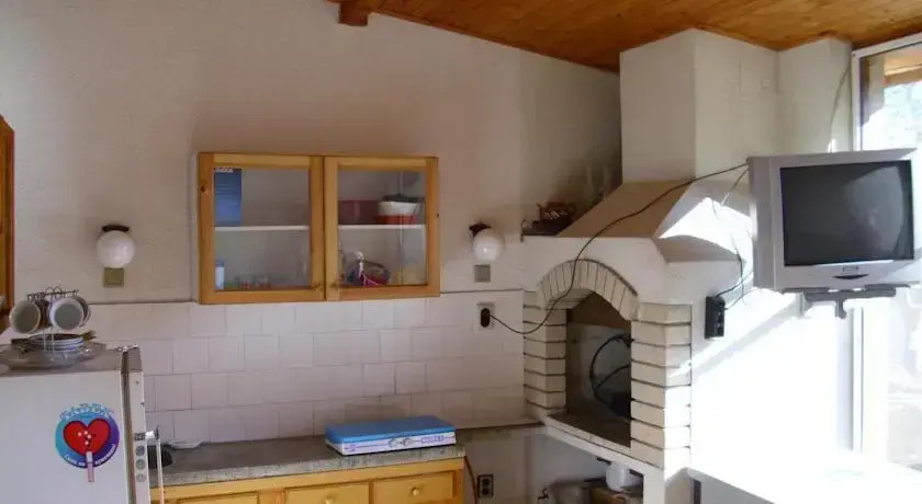 Dimovi Guest House