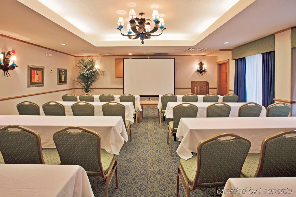 Best Western Plus Orlando Lake Buena Vista South Inn & Suites