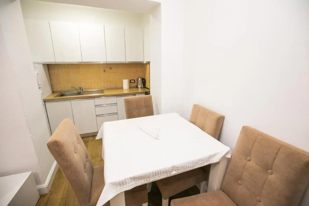 Natea Apartments