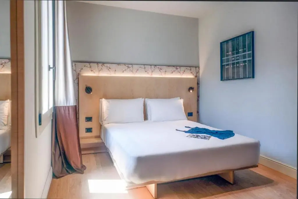 Hotel Casa W