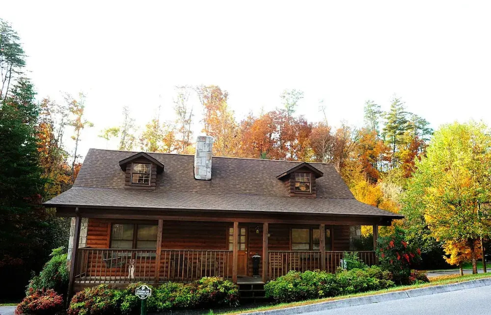 Grandma & Granpaws Place by Eagles Ridge Resort