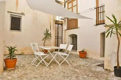 Porto Salvo Apartments - by Vacation Service