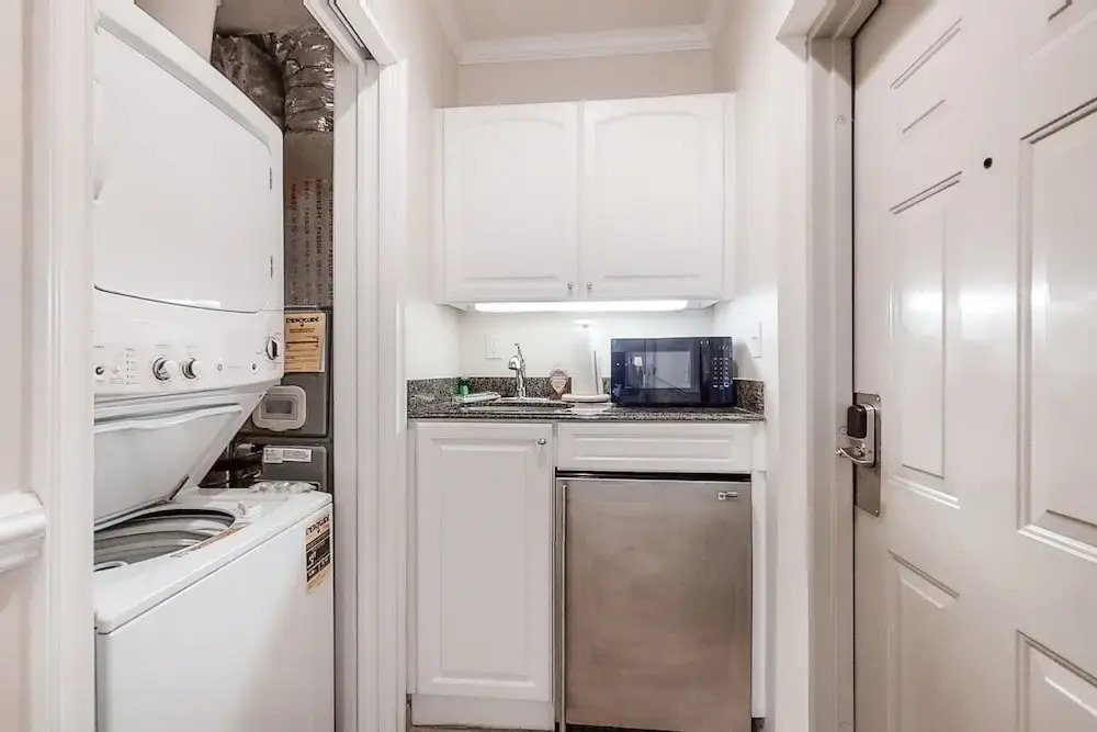 Dog-Friendly Tennis Villa Suite in Amelia Island w/Shared Pool, Free WiFi
