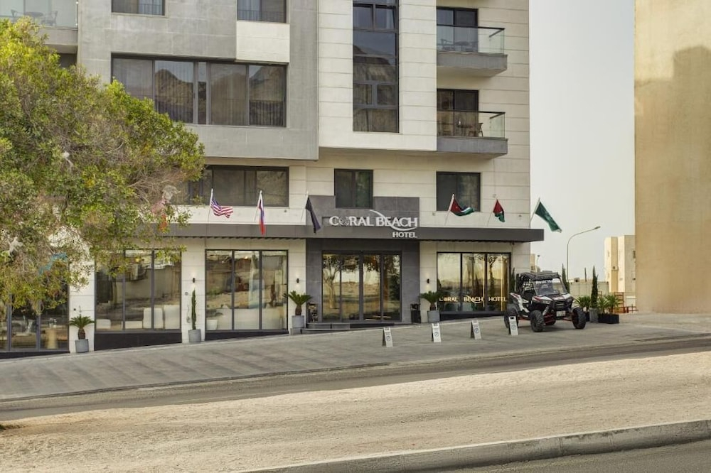 Coral Beach Hotel & Spa