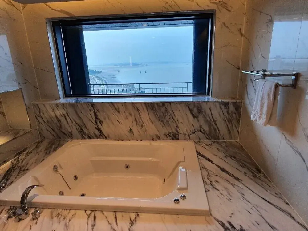 Incheon Grace Suite Hotel