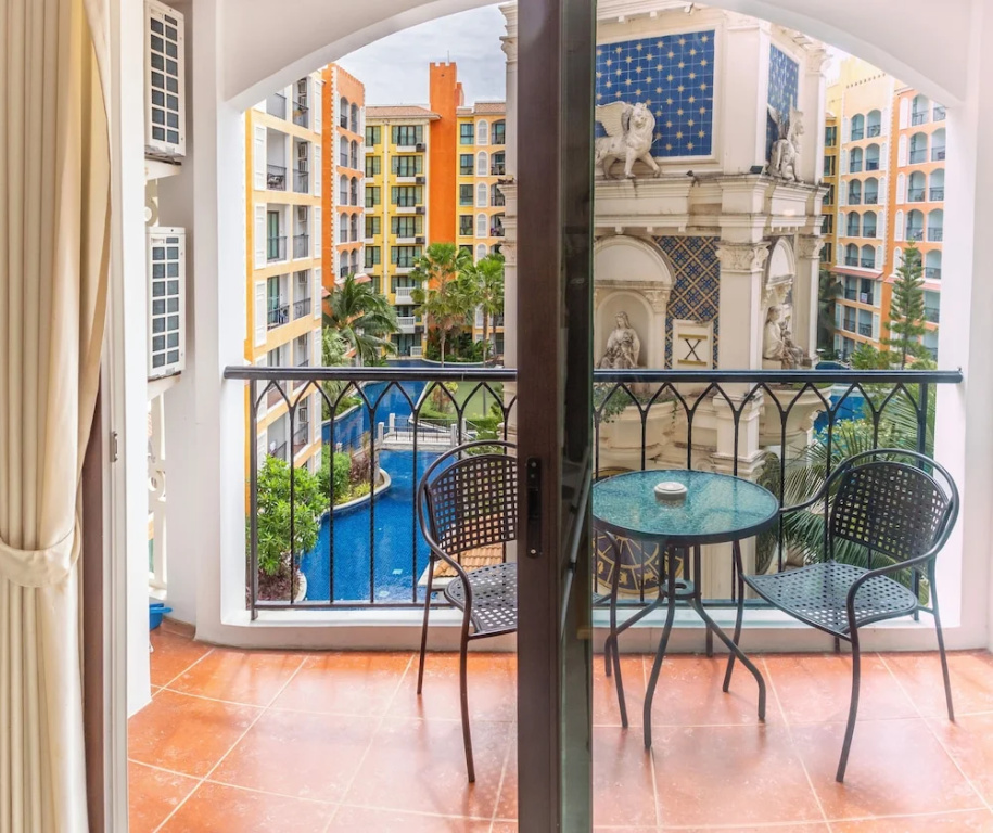 Venetian Resort Pattaya - Quiet Oasis - Huge Waterpark, Gym, Sauna & Kids Playground