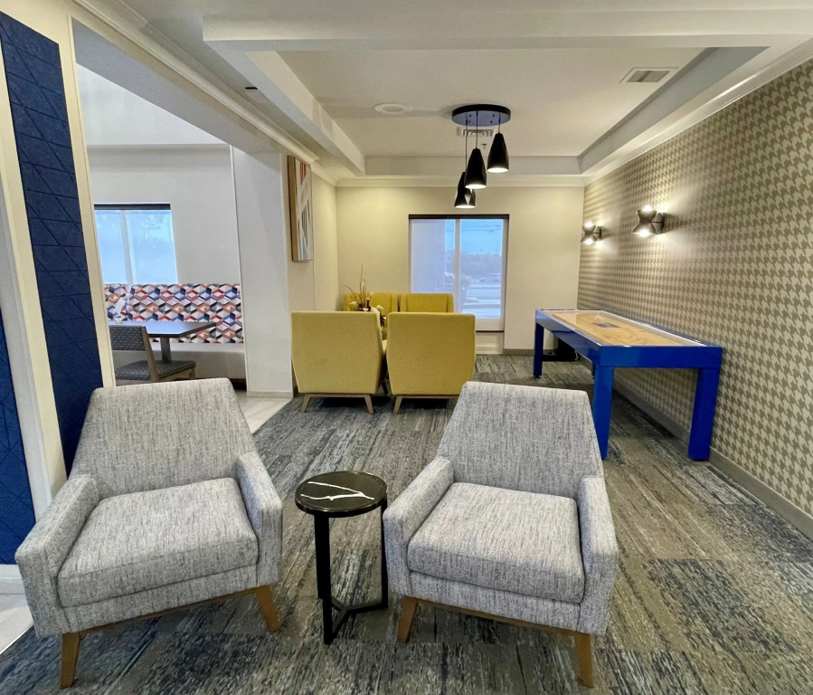 Holiday Inn Express & Suites - Tuscaloosa-University by IHG