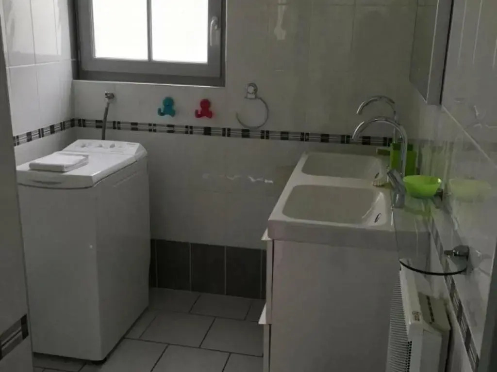 Charmante maison Touraine avec jardin clos près dAmboise - FR-1-381-377