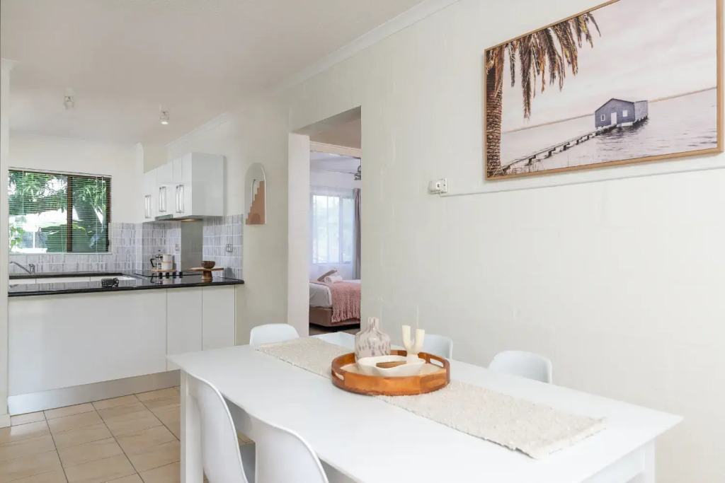 Seascape Holidays - Tropical Reef Apartments