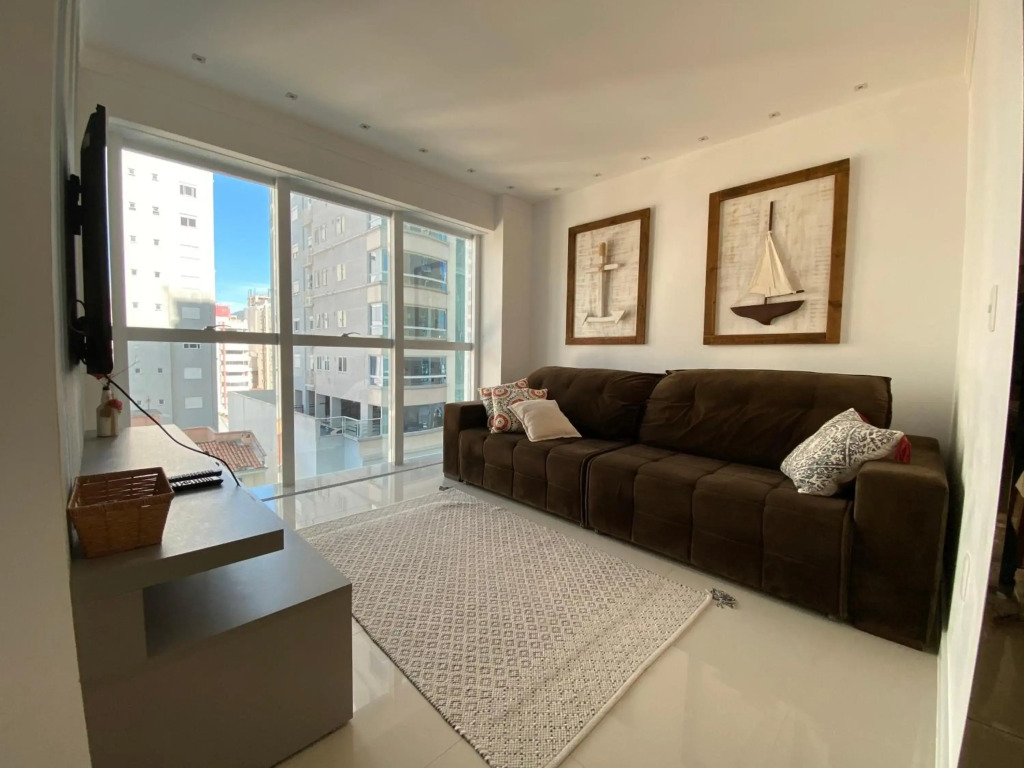 LINDO APARTAMENTO com 3 SUITES FINAMENTE MOBILIADO !