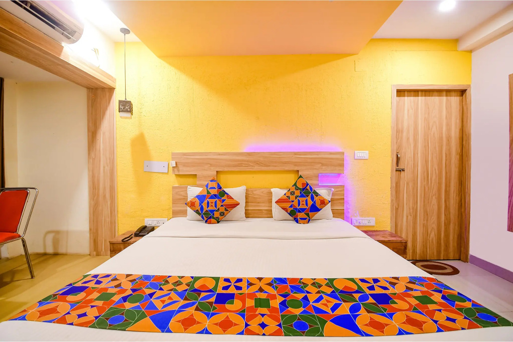 Capital O 11408 Hotel Sai Jagannath