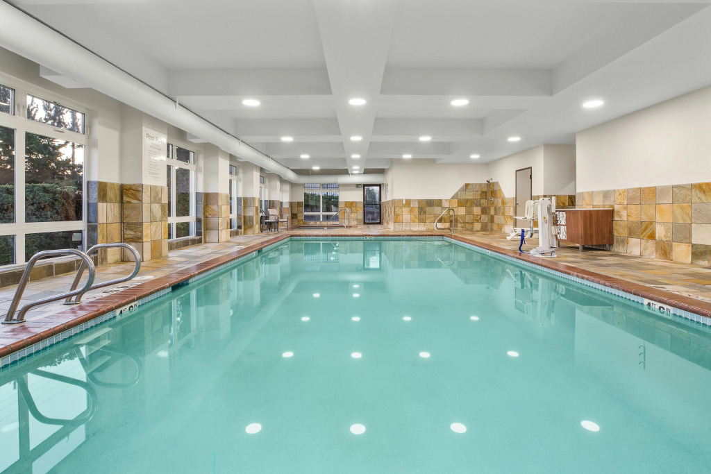 Holiday Inn Express & Suites Tacoma by IHG