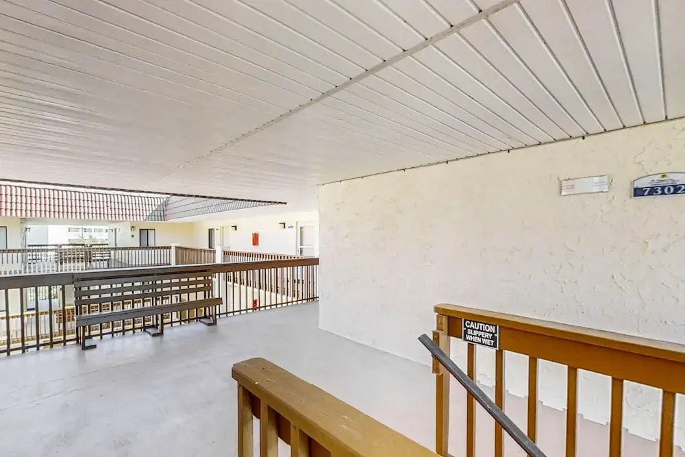 3rd-floor Condo W/fountain Views, Private Balcony & W/d, On-site Pool & hot Tubs