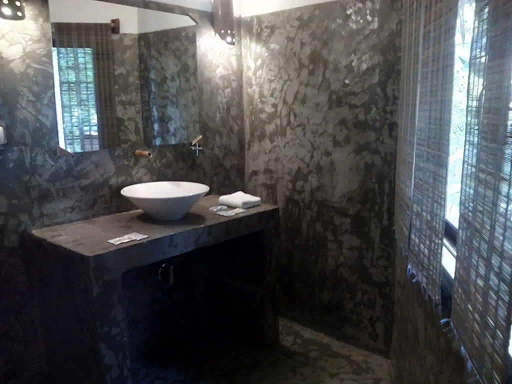 Blue Mango Rooms & Villas