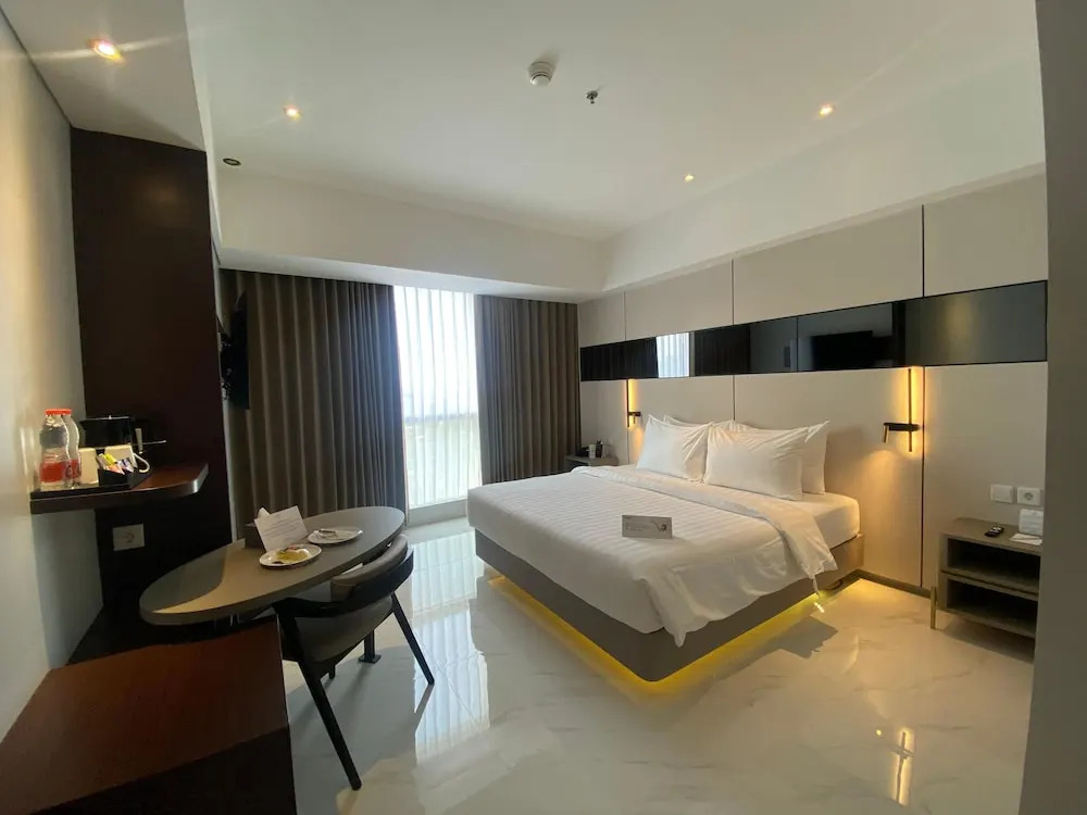 Grand Whiz Hotel Praxis Surabaya