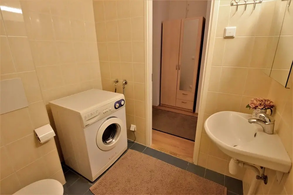 Toome Apartment