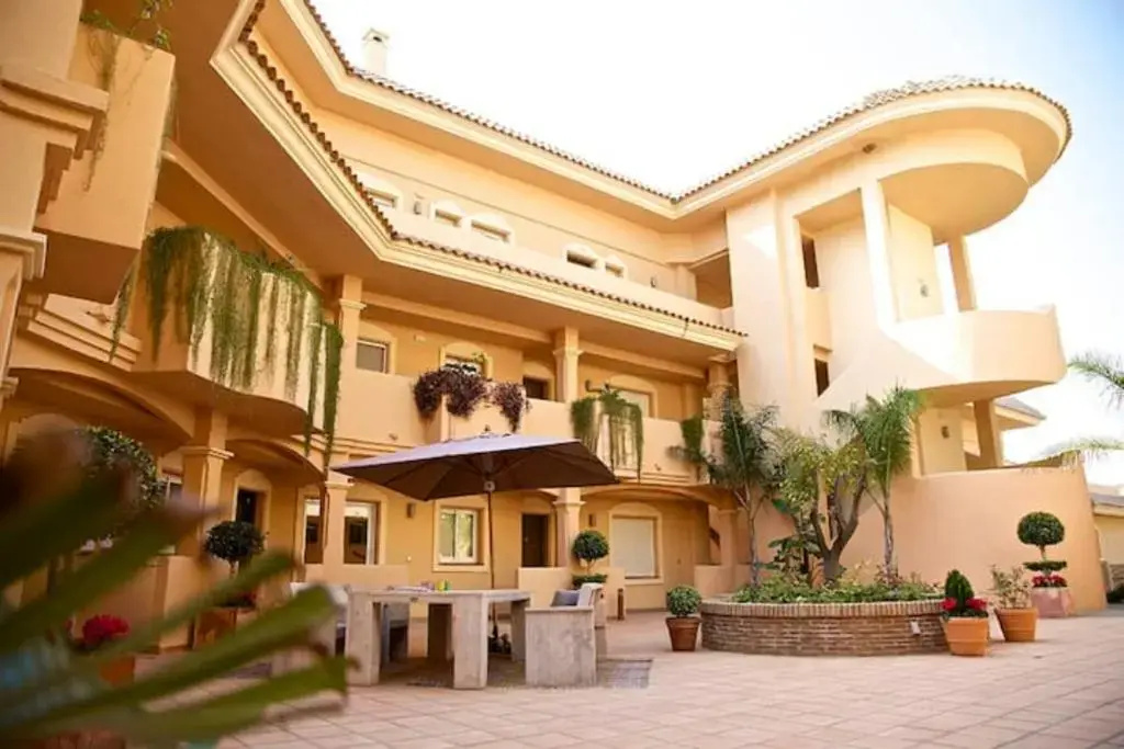 Aloha Hill Club 5 Star Golf Resort Near PPuerto Banus, Playground of the Rich and Famous