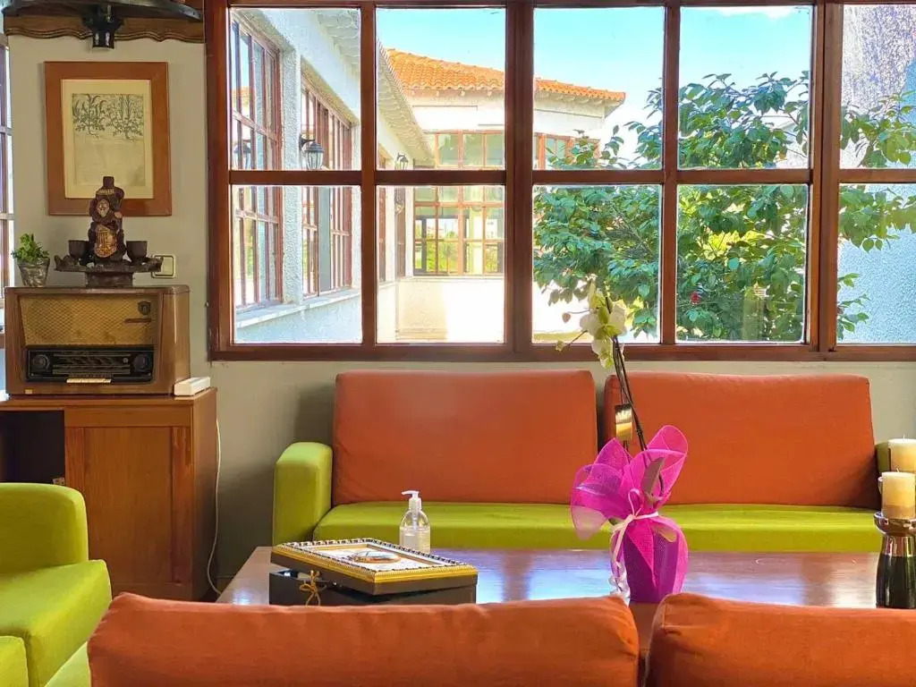 Thrassa Hotel