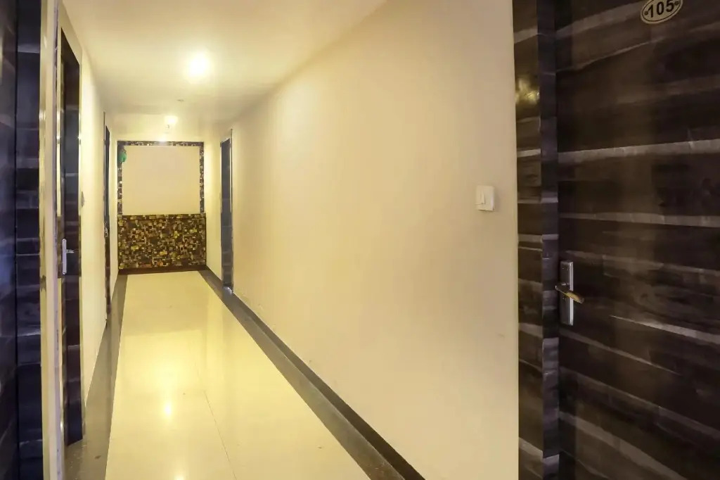 Hotel Raj Comfort Inn