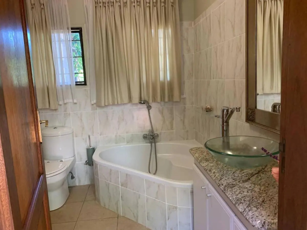 Mountain Rose Guesthouse