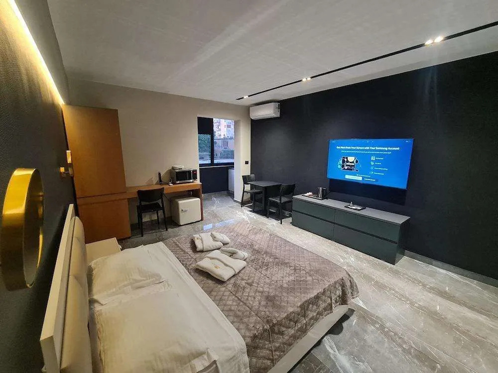 La Mirage Suites & Apartments