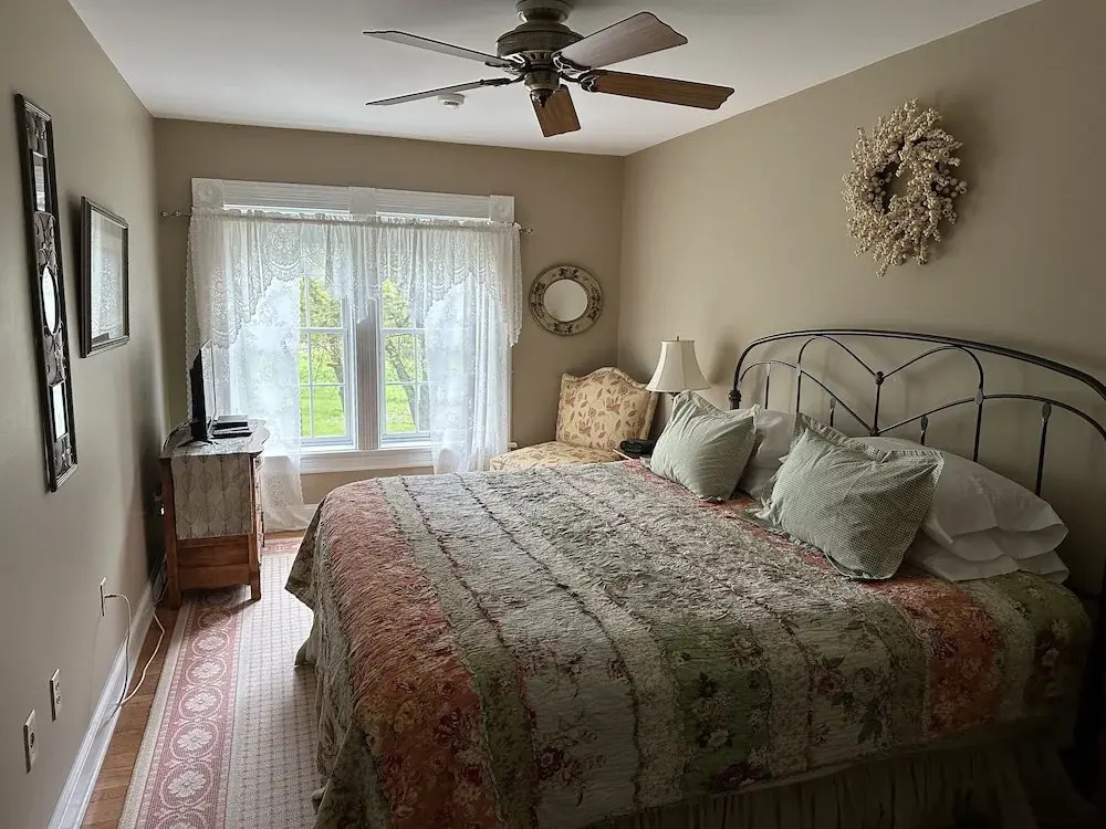 Maple Shade Bed & Breakfast