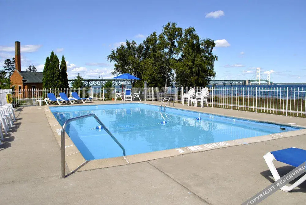 Riviera Motel