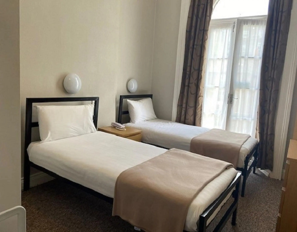 Lords Hotel