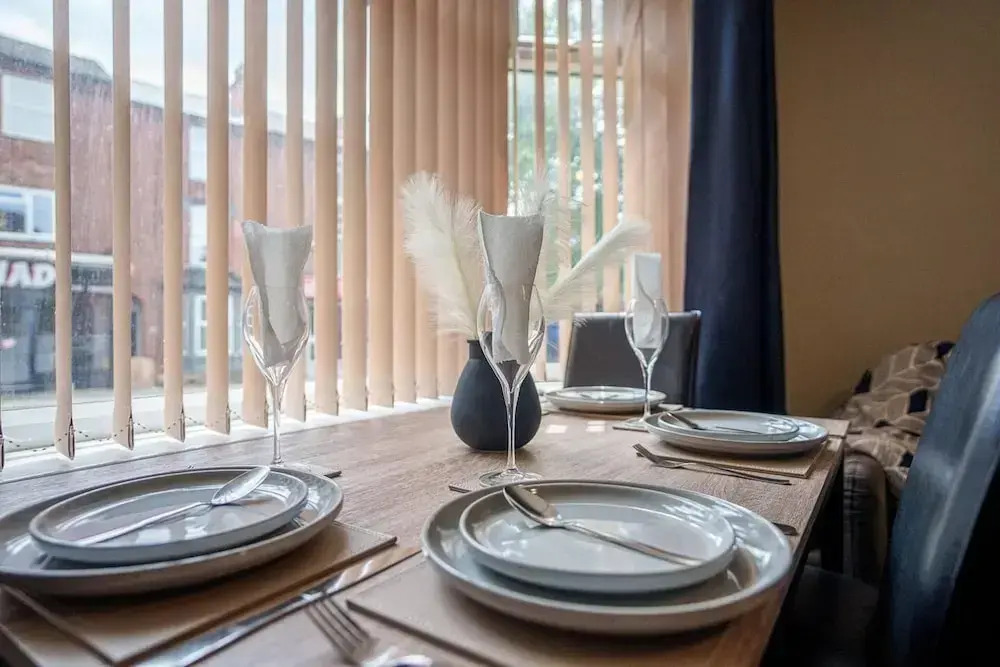 Charming 4-bed House in Nottingham Sleeps 7