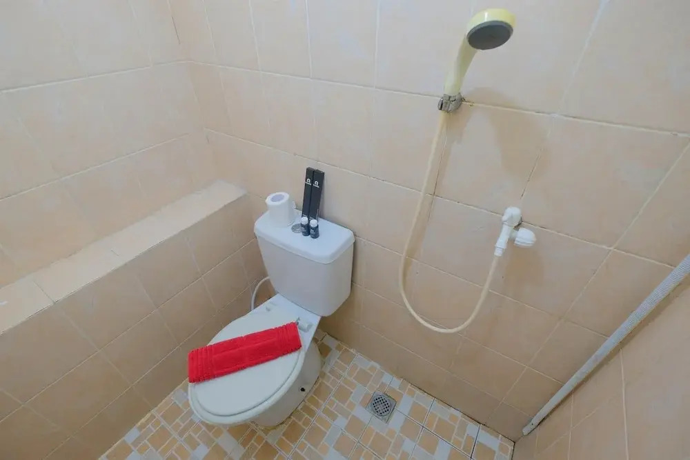 Emerald Functional 2BR Apartment Gading Nias