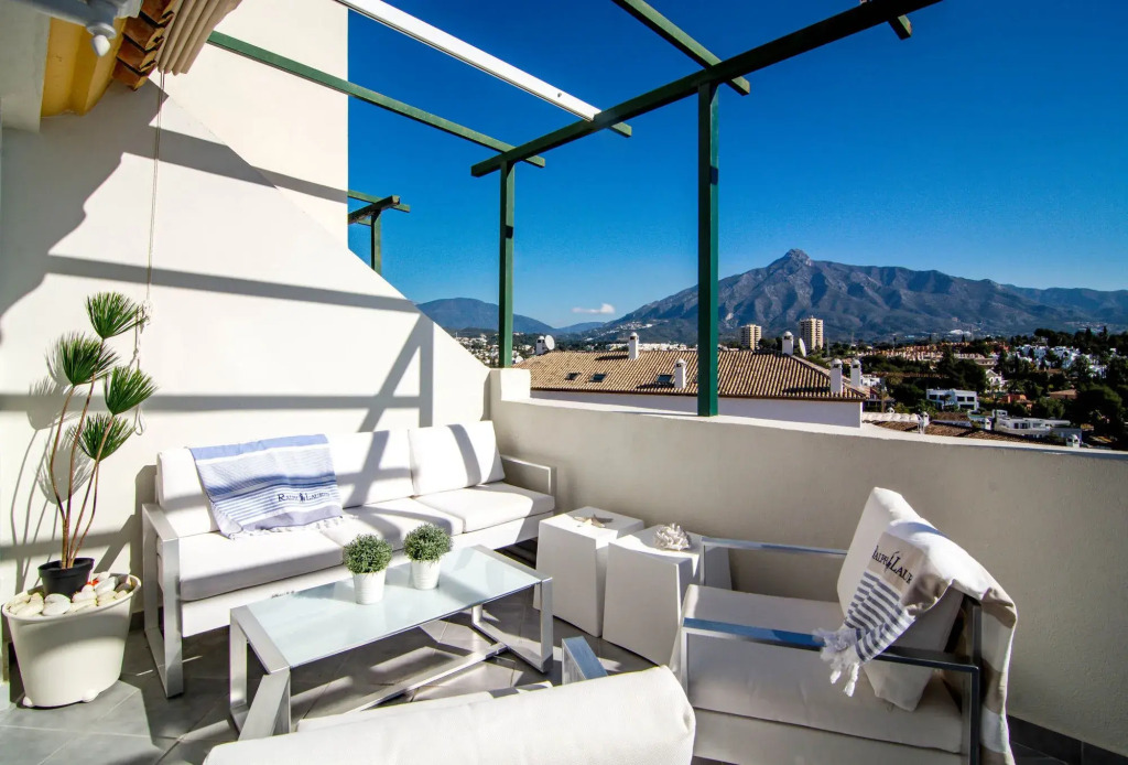 SAD-Spacious 2 bedroom duplex P.Banus