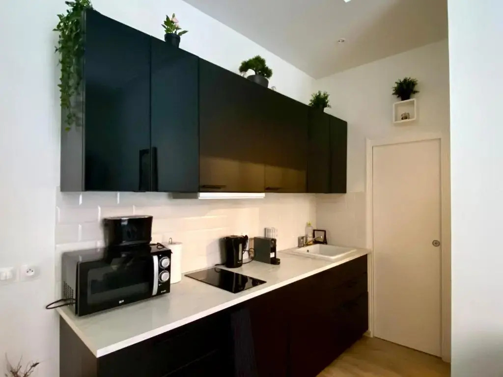ARC DE TRIOMPHE-CARNOT Luxury & Design with AC