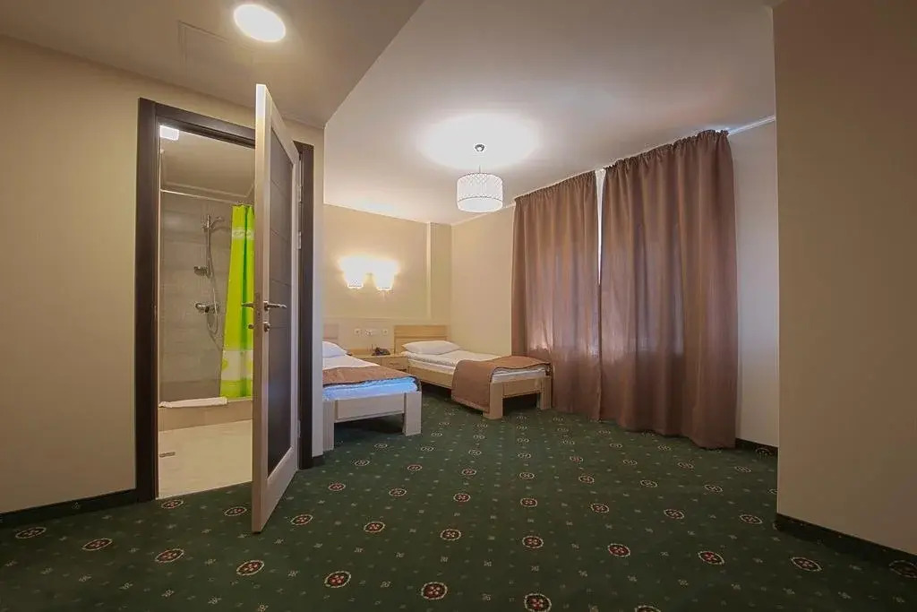 Advenus Hotel