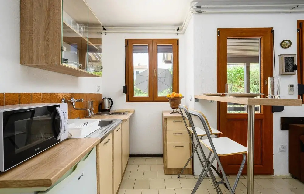 Amazing Apartment in Rovinjsko Selo With Outdoor Swimming Pool, Wifi and 2 Bedrooms