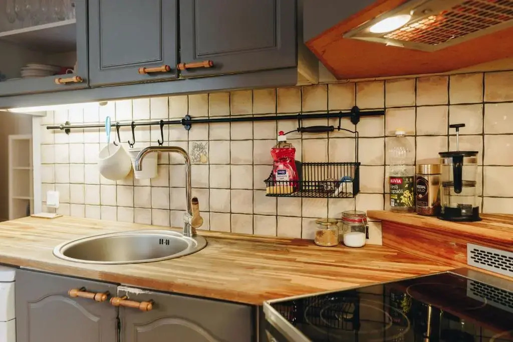 2BDRM City Center Apartment with Sauna and Free Parking