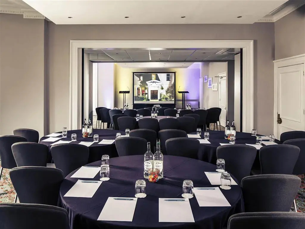 Mercure Gloucester Bowden Hall Hotel