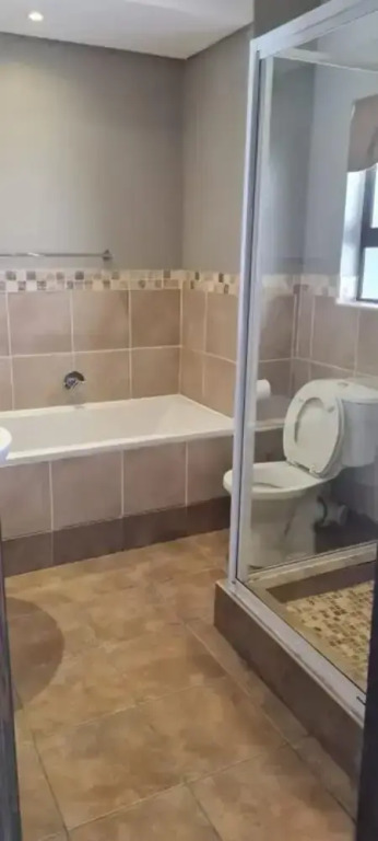 Best Overnight With Free Wifi Modern and Private