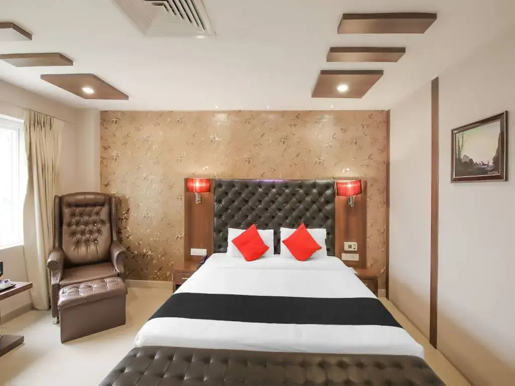 THE DAWN HOTEL