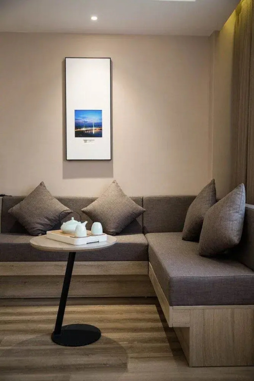 Ningbo Tianyi Square Atour Hotel