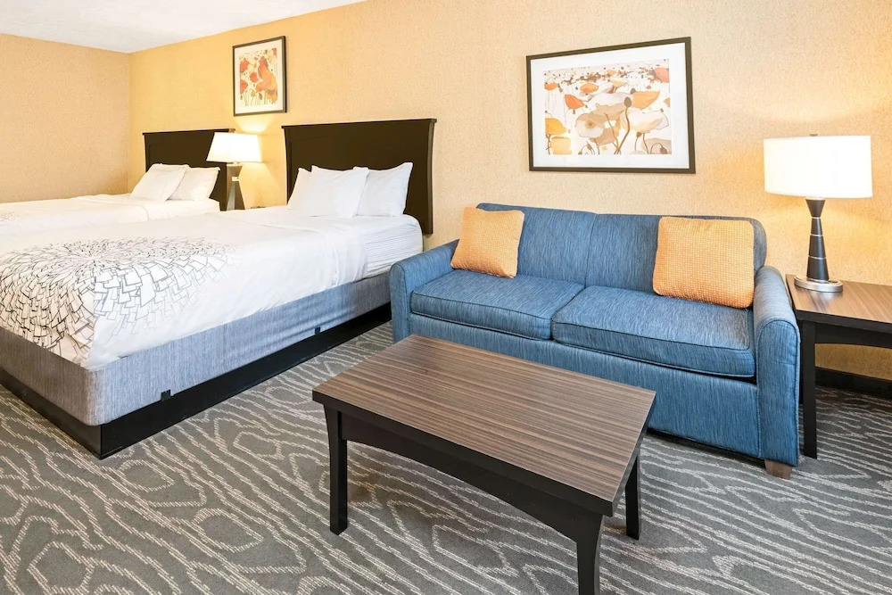 Crystal Inn Hotel & Suites - Logan