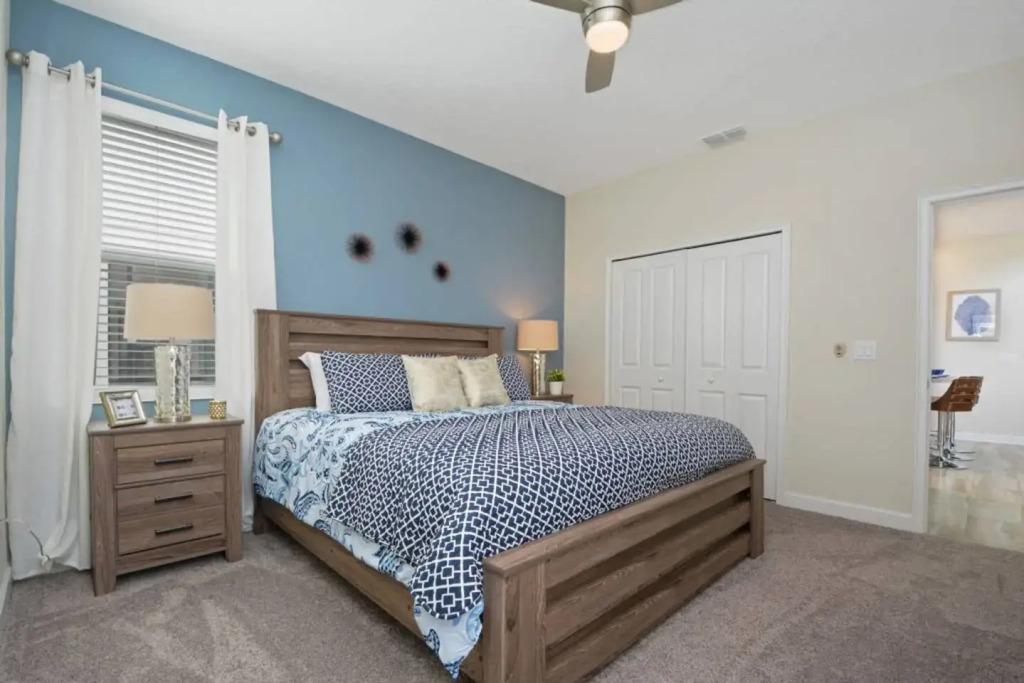 Spacious home with a great private pool near Disney