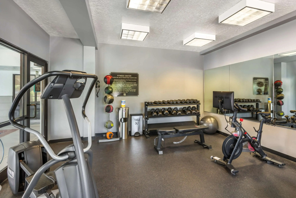 Best Western Plus Cotton Tree Inn