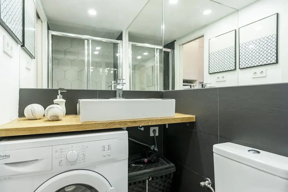 Chic Apartment Lavapies I