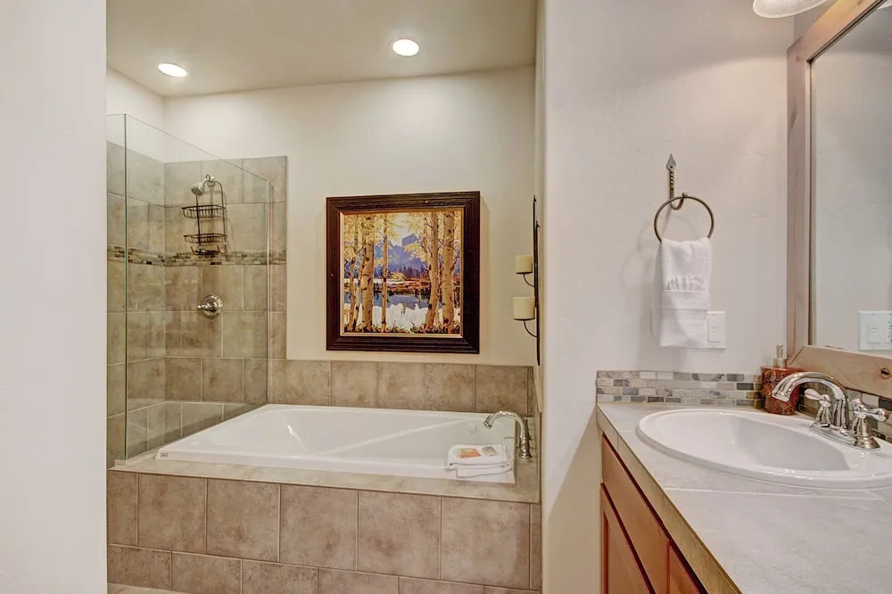 6508 Settlers Creek Townhomes