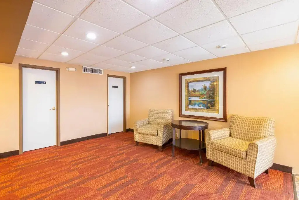 Motel 6 Baton Rouge East, LA I12
