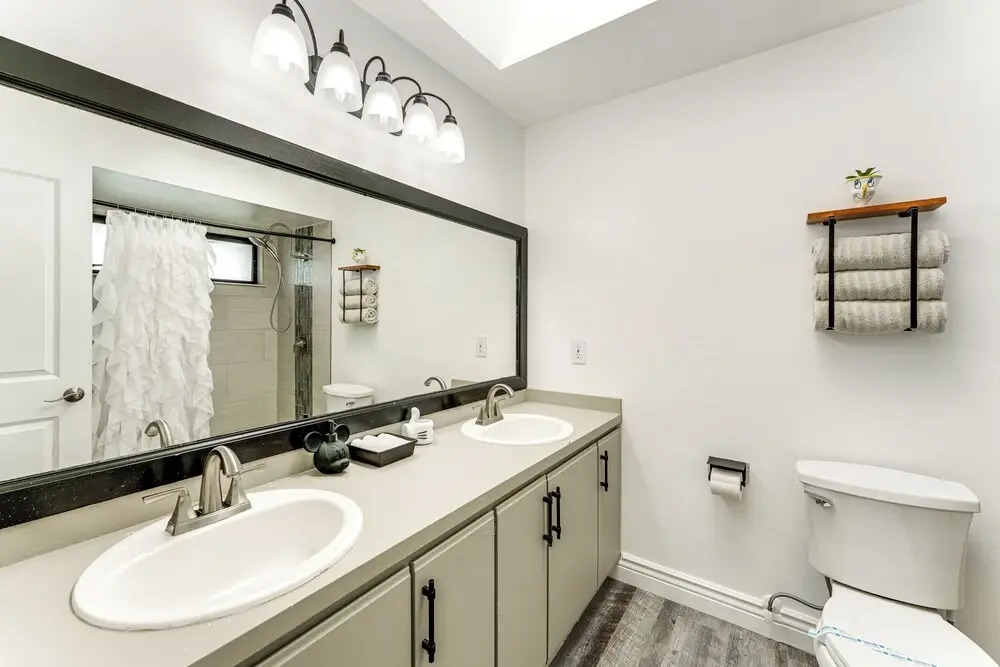 Disney-themed Home: Swim, BBQ & Explore Kissimmee!